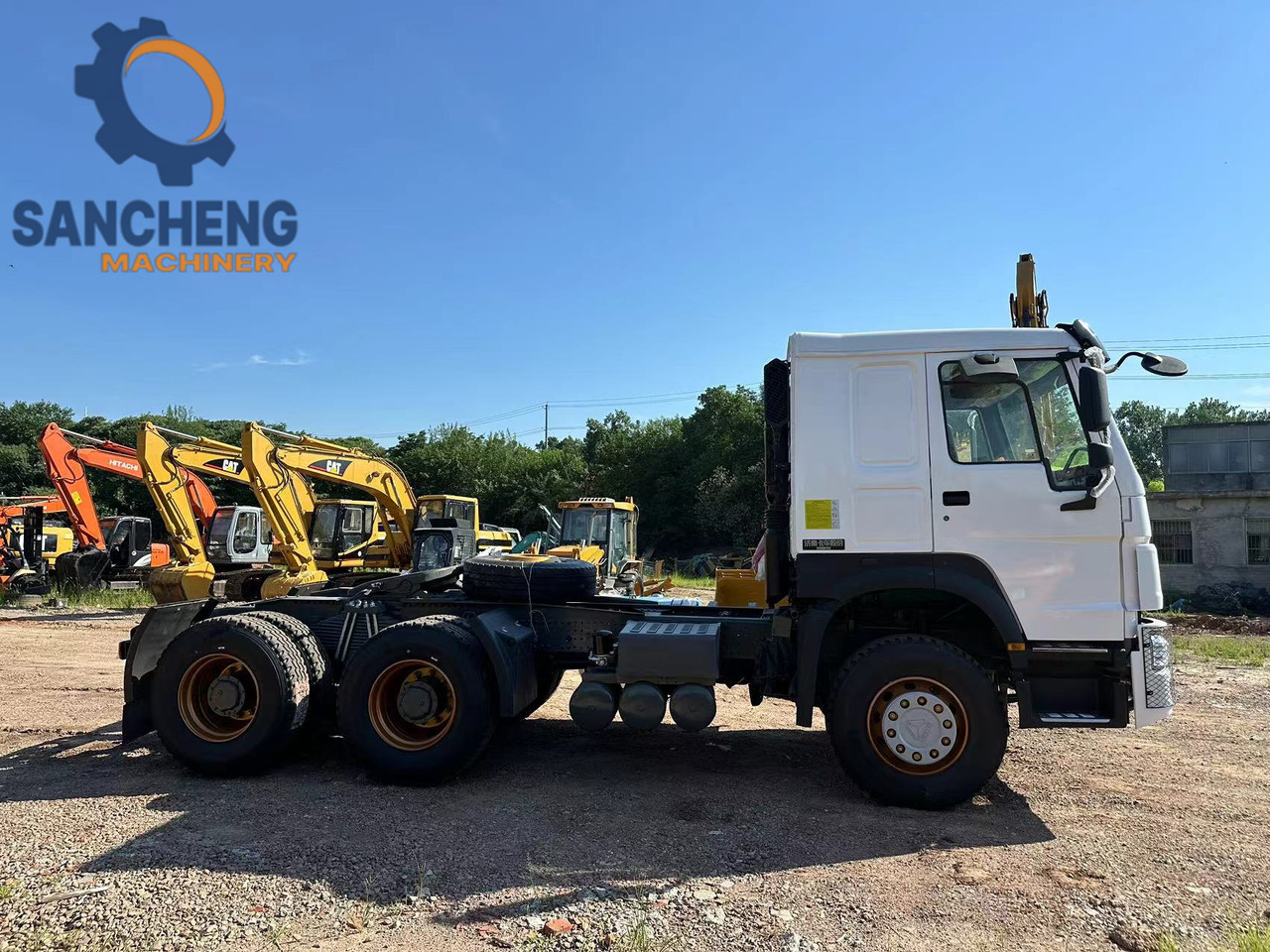 SINOTRUK HOWO Truck Head 371 - Nyergesvontató: 4 kép. SINOTRUK HOWO Truck Head 371 - Nyergesvontató: 4 kép.