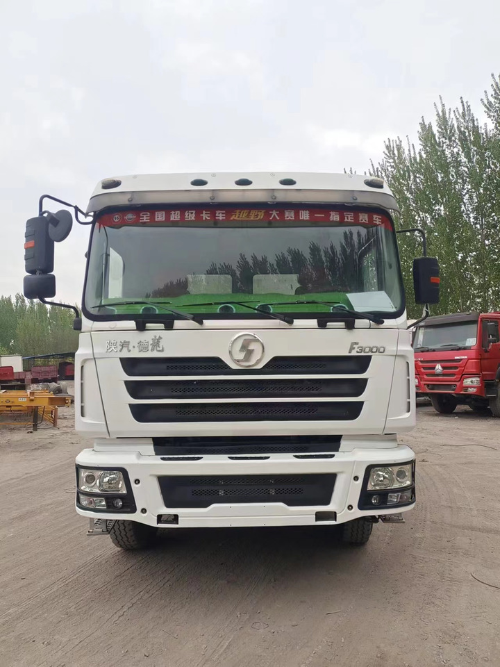 Shacman F3000 Dump Truck - Billenőplatós teherautó: 3 kép. Shacman F3000 Dump Truck - Billenőplatós teherautó: 3 kép.
