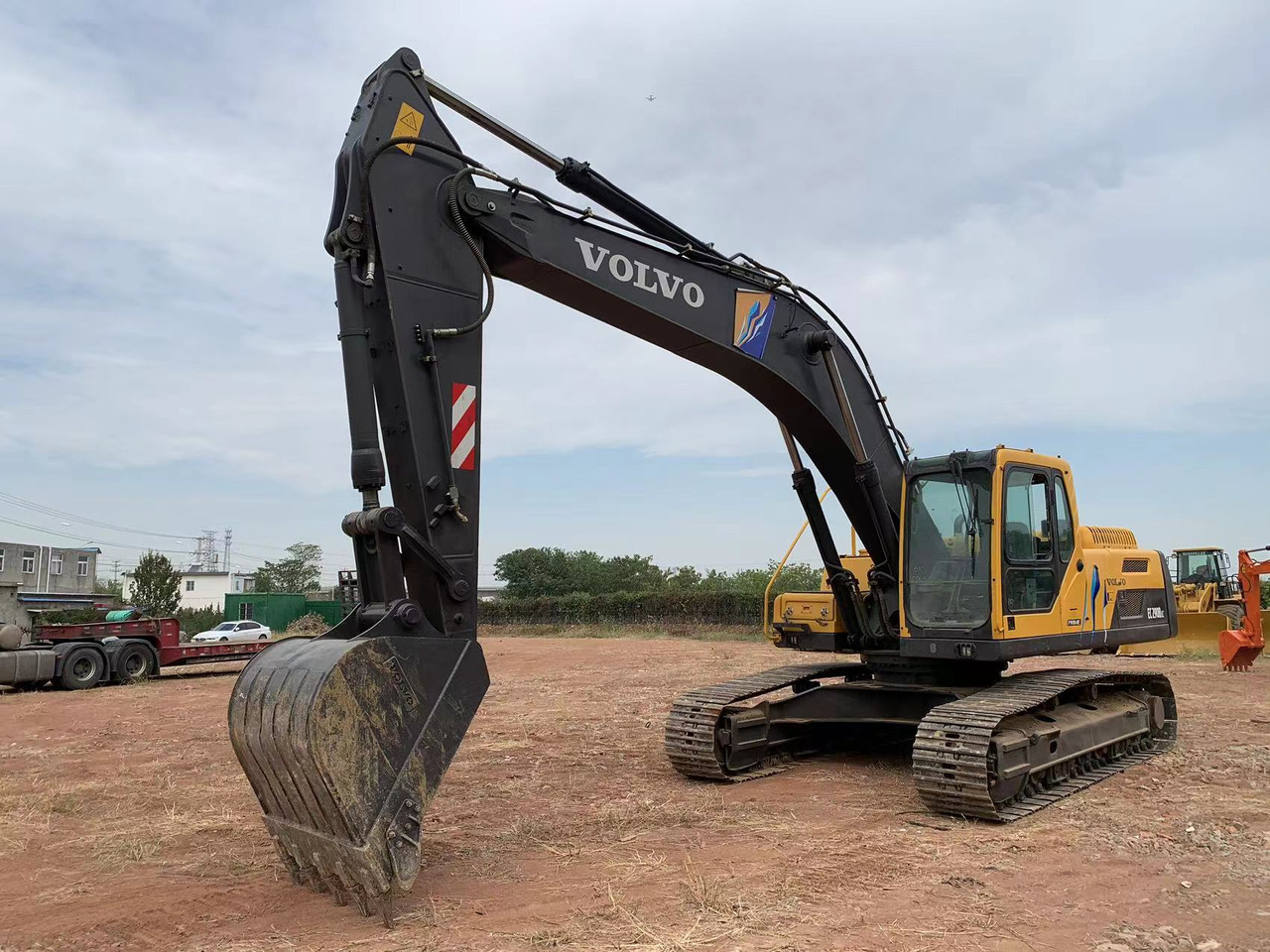 Kotrógép VOLVO EC290B: 14 kép.