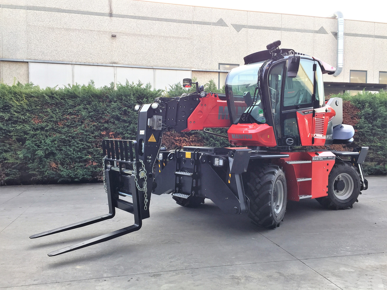 Manitou MRT 1845 360° 115D VISION - Teleszkópos rakodó: 1 kép. Manitou MRT 1845 360° 115D VISION - Teleszkópos rakodó: 1 kép.