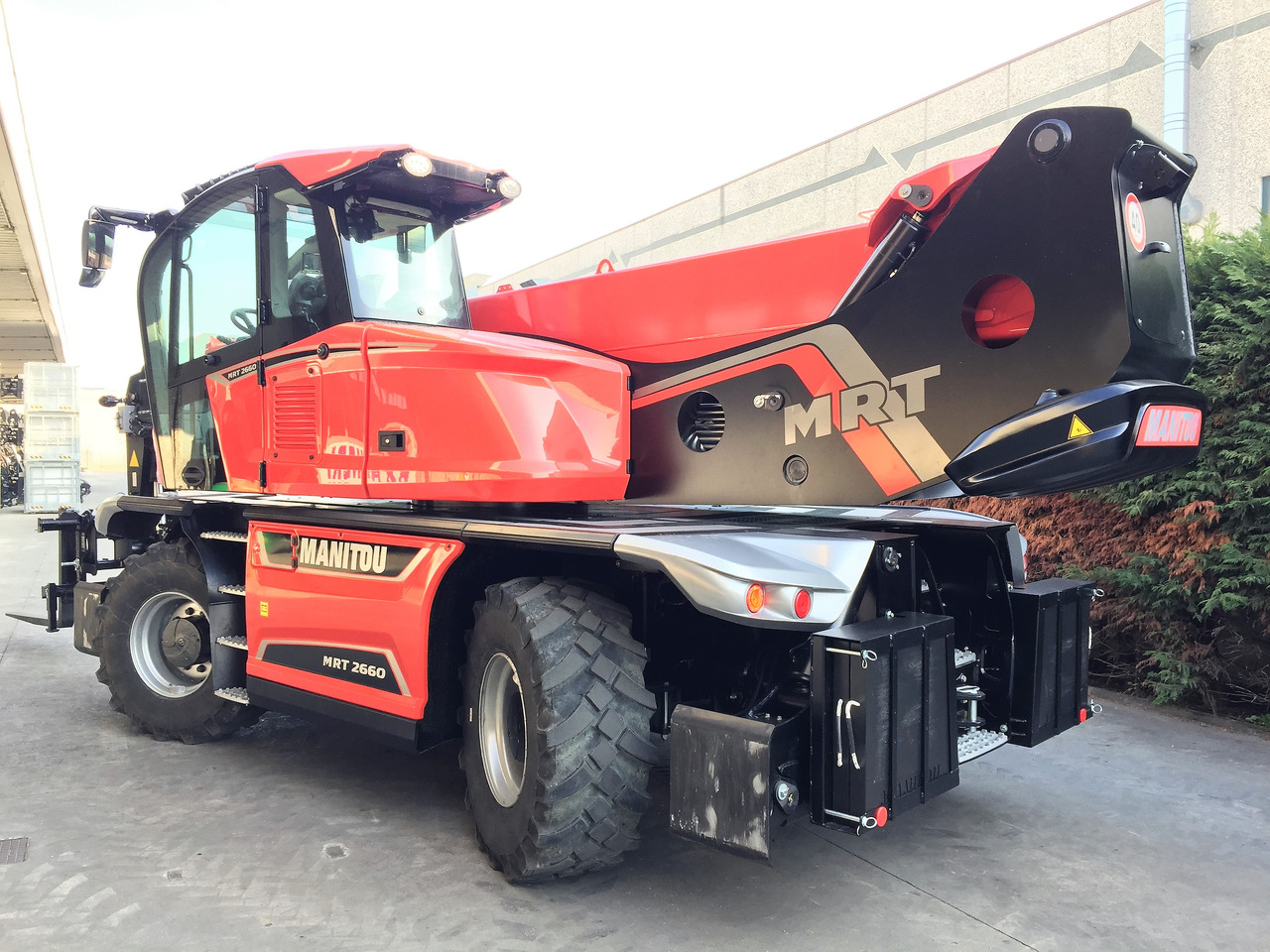 Manitou MRT 2660 VISION+ - Teleszkópos rakodó: 3 kép. Manitou MRT 2660 VISION+ - Teleszkópos rakodó: 3 kép.