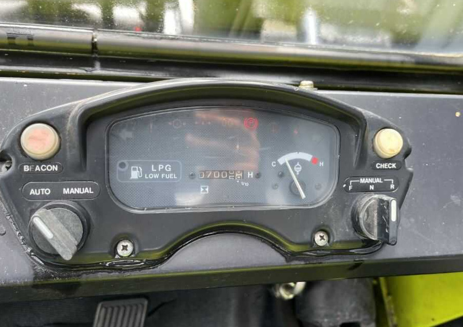 Clark SF70L - Gázüzemű targonca: 5 kép. Clark SF70L - Gázüzemű targonca: 5 kép.
