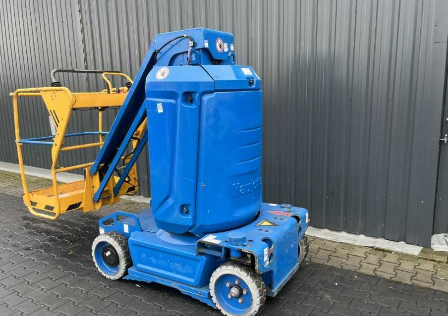 Haulotte STAR 10-1 - Oszlopos személyemelő: 3 kép. Haulotte STAR 10-1 - Oszlopos személyemelő: 3 kép.