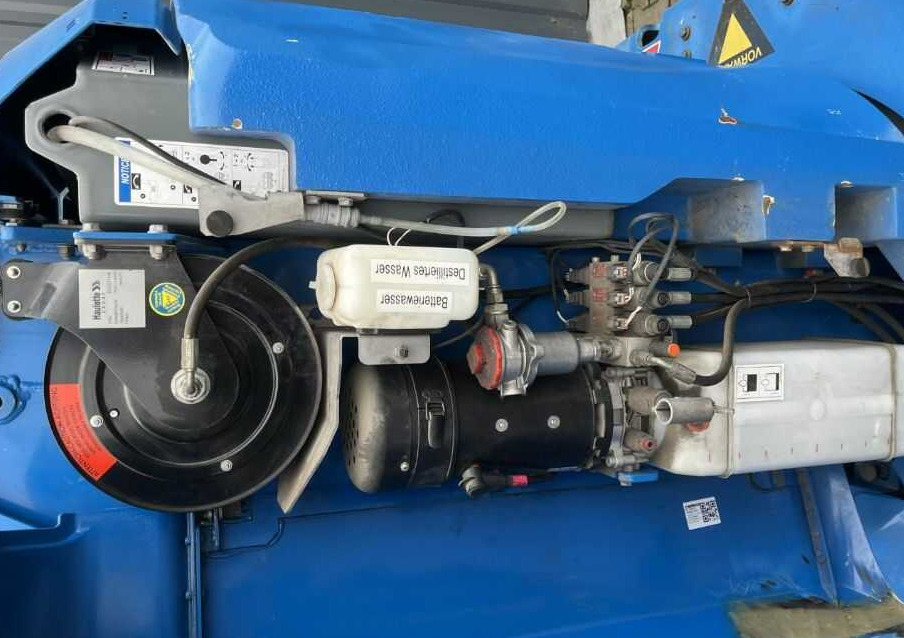 Haulotte STAR 10-1 - Oszlopos személyemelő: 4 kép. Haulotte STAR 10-1 - Oszlopos személyemelő: 4 kép.