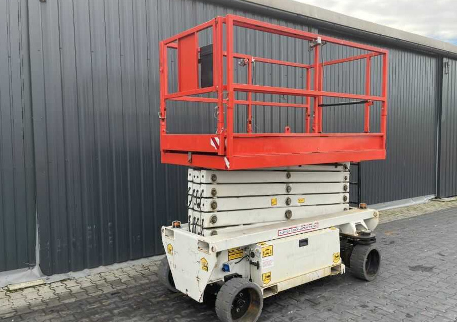 Holland-Lift ECOSTAR HL-11812 - Ollós emelő: 1 kép. Holland-Lift ECOSTAR HL-11812 - Ollós emelő: 1 kép.