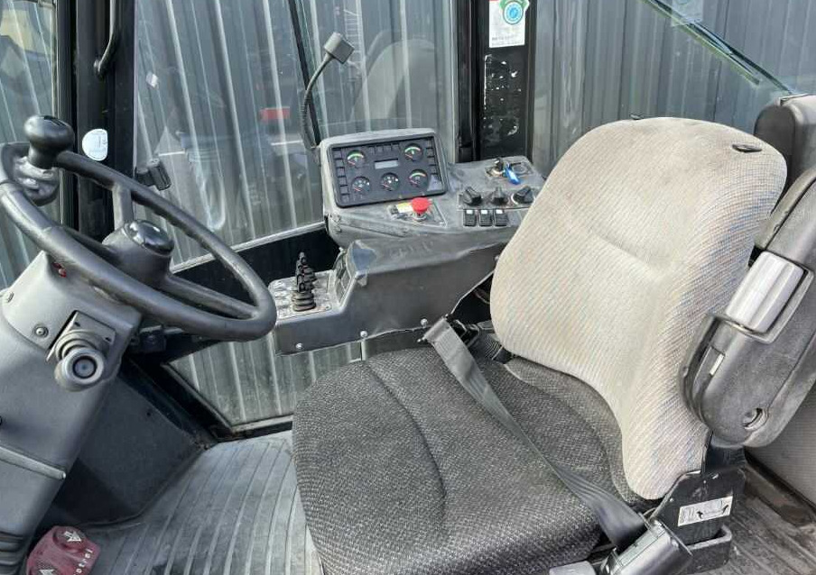 Hyster H16.00XM-6 - Dízel targonca: 2 kép. Hyster H16.00XM-6 - Dízel targonca: 2 kép.