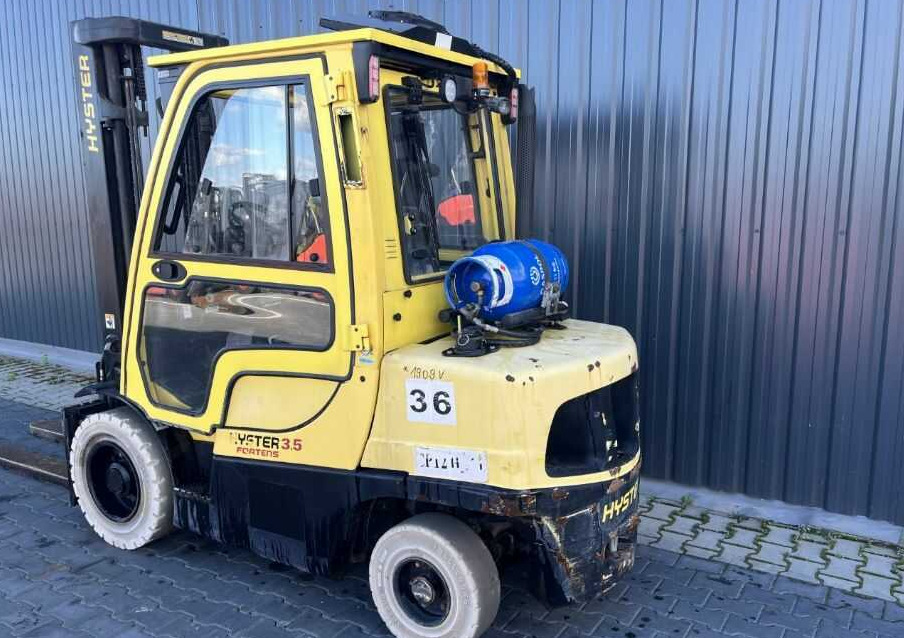 Hyster H3.5FT - Gázüzemű targonca: 5 kép. Hyster H3.5FT - Gázüzemű targonca: 5 kép.