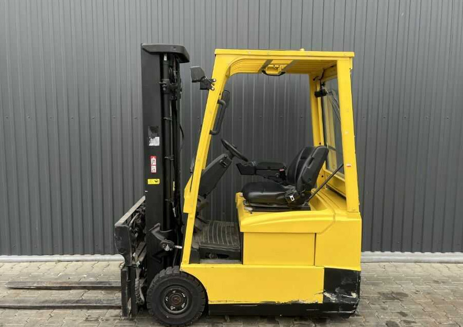 Hyster J1.60XMT - Elektromos targonca: 2 kép. Hyster J1.60XMT - Elektromos targonca: 2 kép.