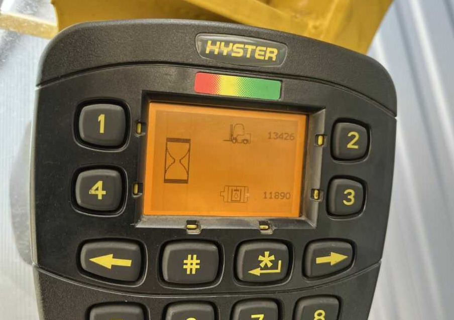 Hyster J2.5XN - Elektromos targonca: 4 kép. Hyster J2.5XN - Elektromos targonca: 4 kép.