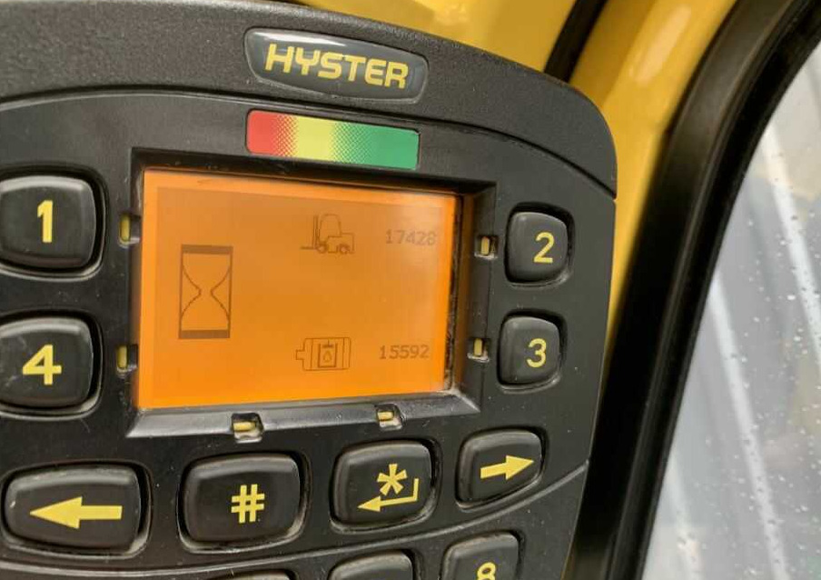 Hyster J3.0XN - Elektromos targonca: 5 kép. Hyster J3.0XN - Elektromos targonca: 5 kép.