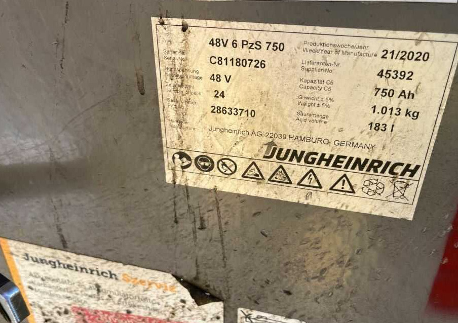 Jungheinrich EFG220 - Elektromos targonca: 5 kép. Jungheinrich EFG220 - Elektromos targonca: 5 kép.