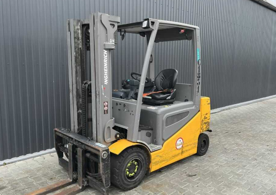 Jungheinrich EFG430 - Elektromos targonca: 1 kép. Jungheinrich EFG430 - Elektromos targonca: 1 kép.