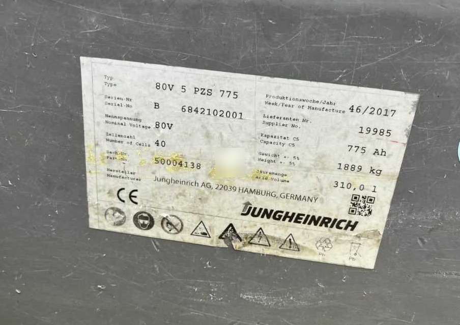 Jungheinrich EFG430 - Elektromos targonca: 5 kép. Jungheinrich EFG430 - Elektromos targonca: 5 kép.
