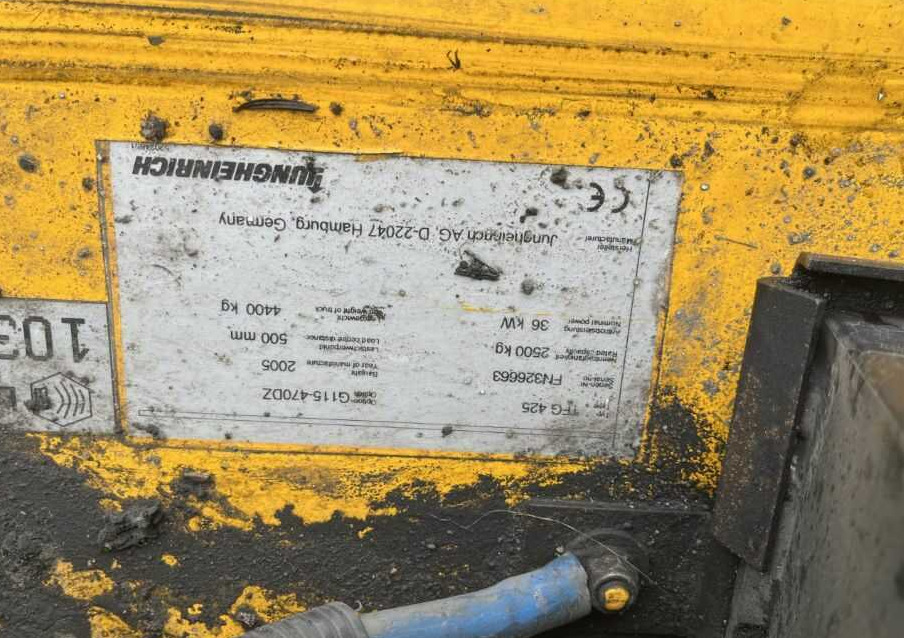Jungheinrich TFG425 - Gázüzemű targonca: 4 kép. Jungheinrich TFG425 - Gázüzemű targonca: 4 kép.