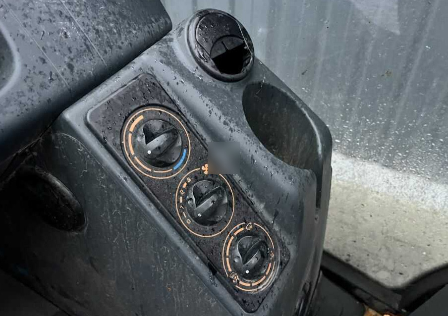 Jungheinrich TFG430s - Gázüzemű targonca: 5 kép. Jungheinrich TFG430s - Gázüzemű targonca: 5 kép.