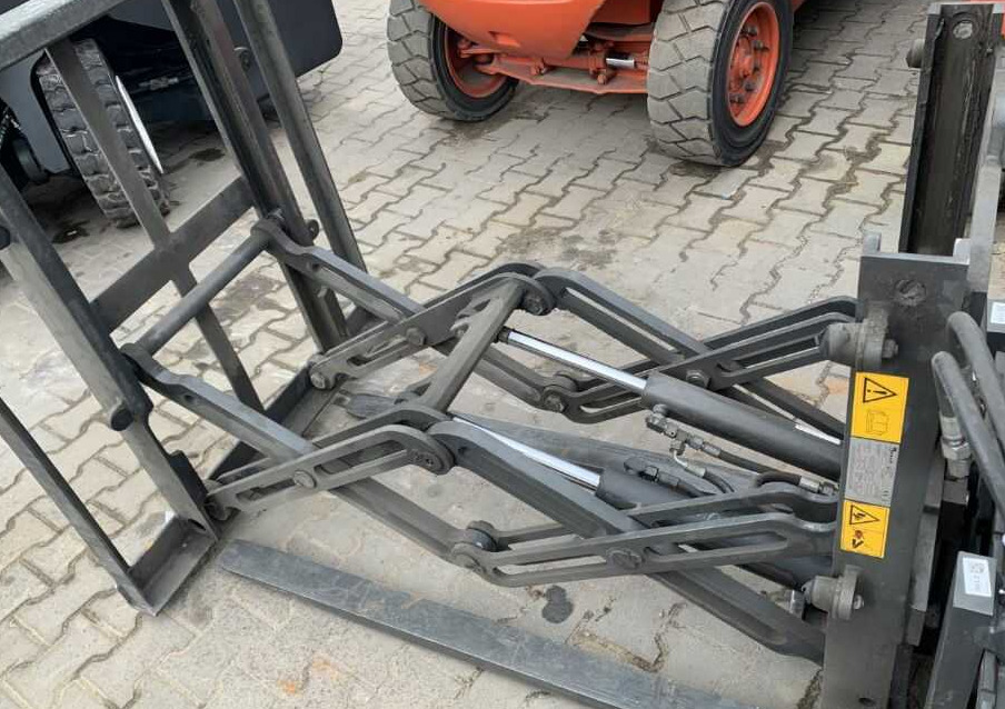 Kaup 1T141S - Raklapvilla: 1 kép. Kaup 1T141S - Raklapvilla: 1 kép.