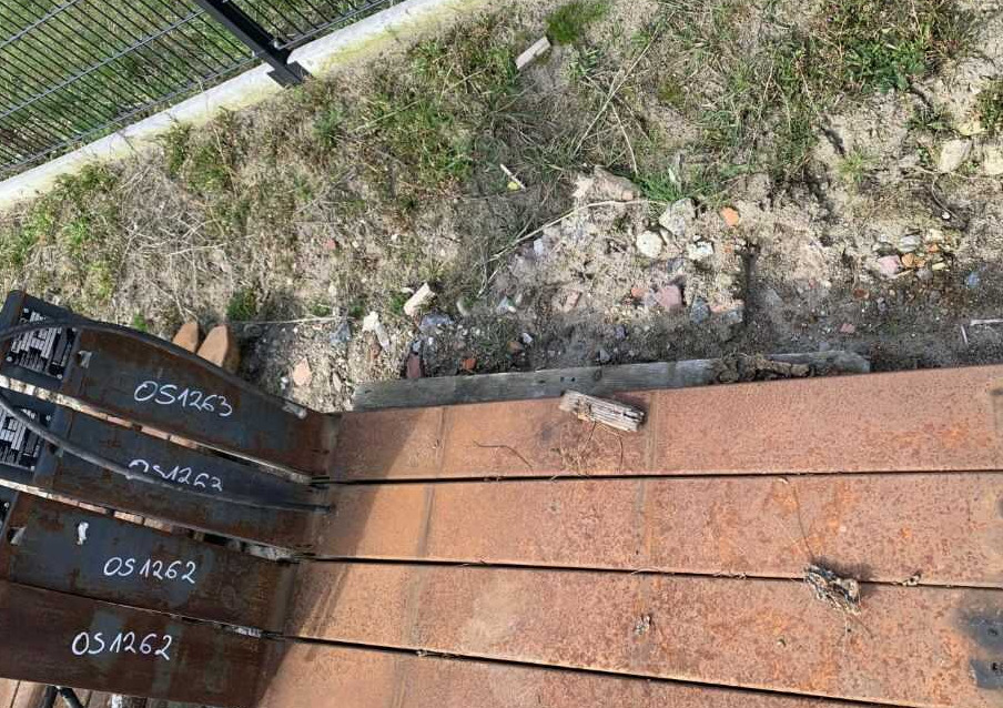 Kooi RG4-45-1550 - Darugém - Anyagmozgató gép: 2 kép. Kooi RG4-45-1550 - Darugém - Anyagmozgató gép: 2 kép.