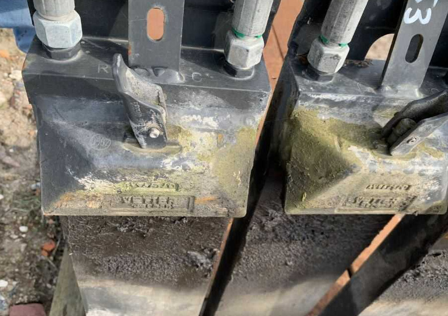 Kooi RG4-45-1550 - Darugém - Anyagmozgató gép: 3 kép. Kooi RG4-45-1550 - Darugém - Anyagmozgató gép: 3 kép.