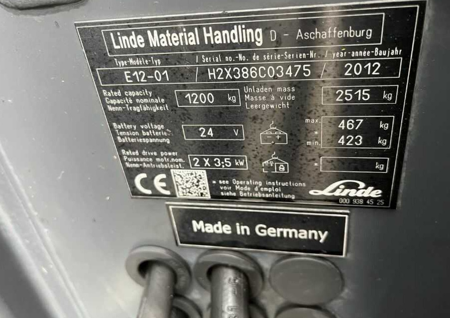 Linde E12-01 - Elektromos targonca: 4 kép. Linde E12-01 - Elektromos targonca: 4 kép.
