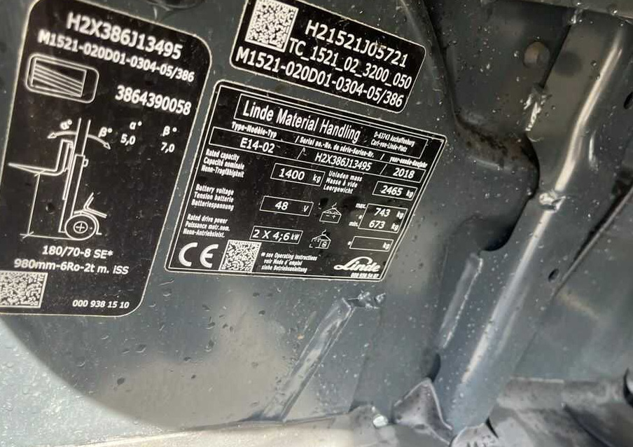 Linde E14-02 - Elektromos targonca: 4 kép. Linde E14-02 - Elektromos targonca: 4 kép.