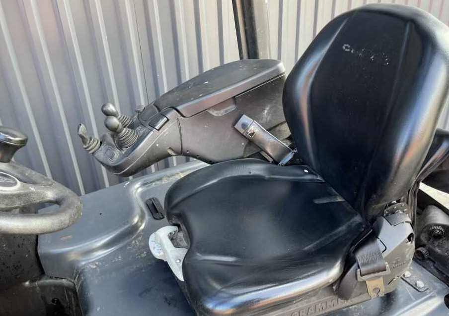 Elektromos targonca Linde E15-02: 9 kép.