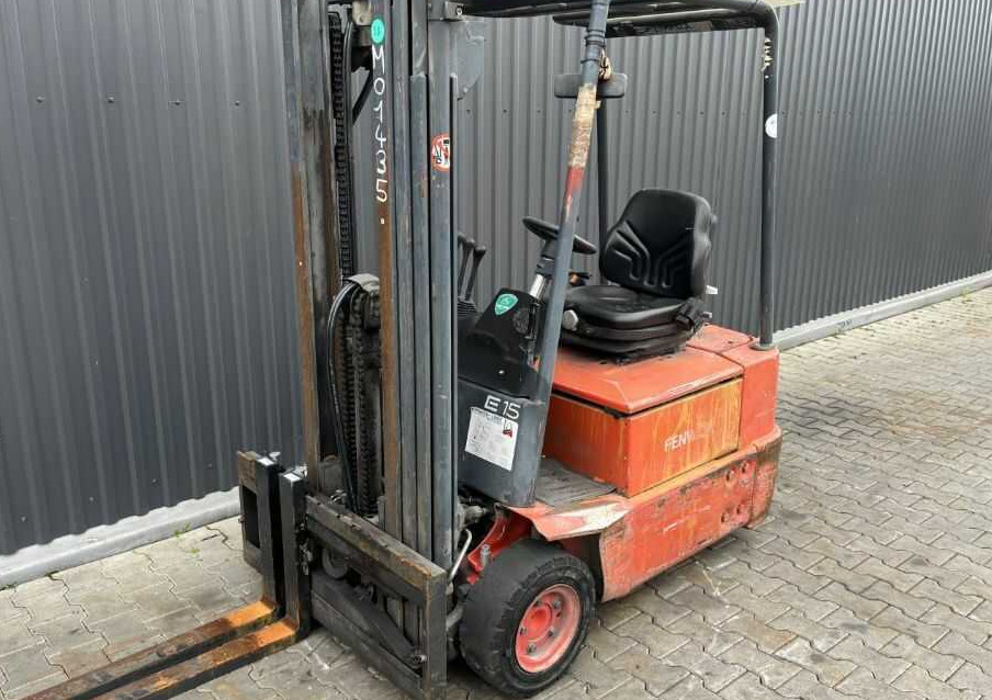 Linde E15 - Elektromos targonca: 1 kép. Linde E15 - Elektromos targonca: 1 kép.