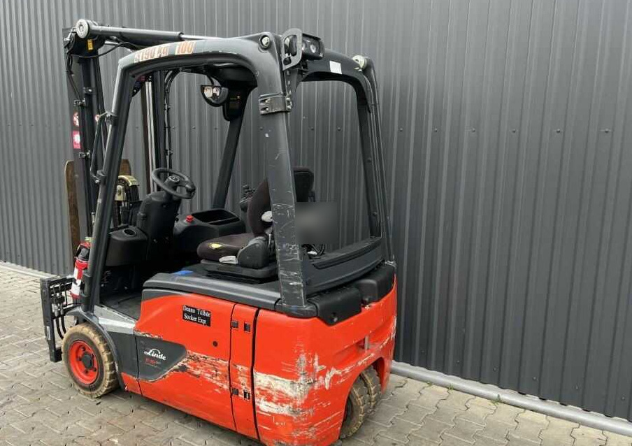 Linde E16-01 - Elektromos targonca: 3 kép. Linde E16-01 - Elektromos targonca: 3 kép.