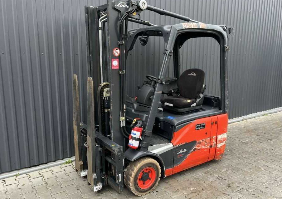 Linde E16-01 - Elektromos targonca: 1 kép. Linde E16-01 - Elektromos targonca: 1 kép.