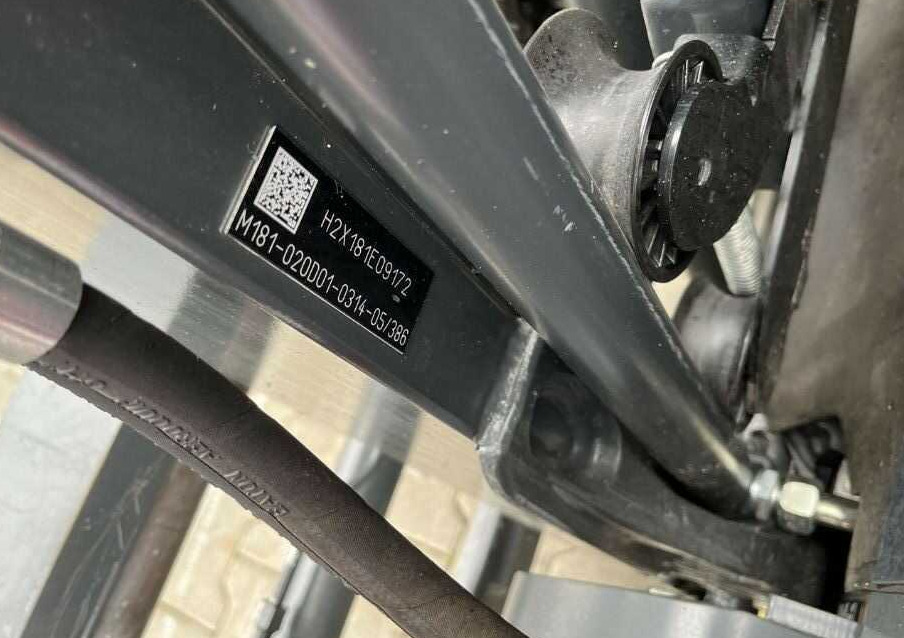 Linde E16-01 - Elektromos targonca: 5 kép. Linde E16-01 - Elektromos targonca: 5 kép.