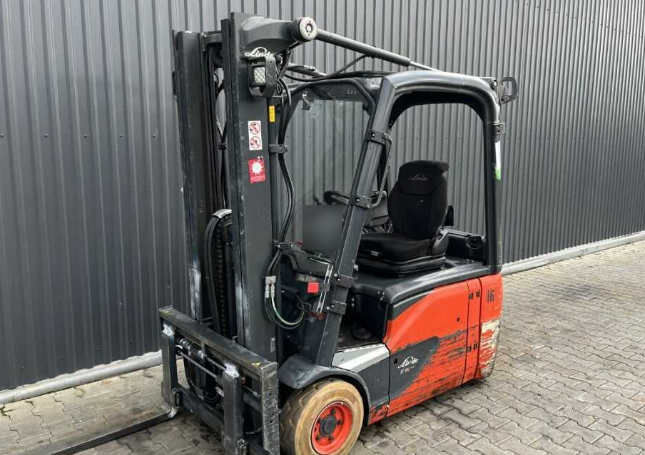 Linde E16-02 - Elektromos targonca: 1 kép. Linde E16-02 - Elektromos targonca: 1 kép.