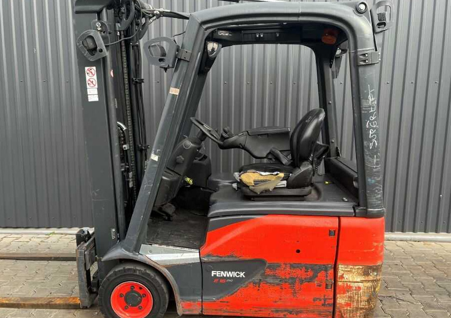 Linde E16-02 - Elektromos targonca: 2 kép. Linde E16-02 - Elektromos targonca: 2 kép.