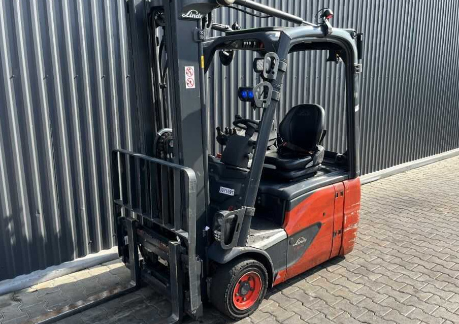 Linde E16C-02 - Elektromos targonca: 1 kép. Linde E16C-02 - Elektromos targonca: 1 kép.