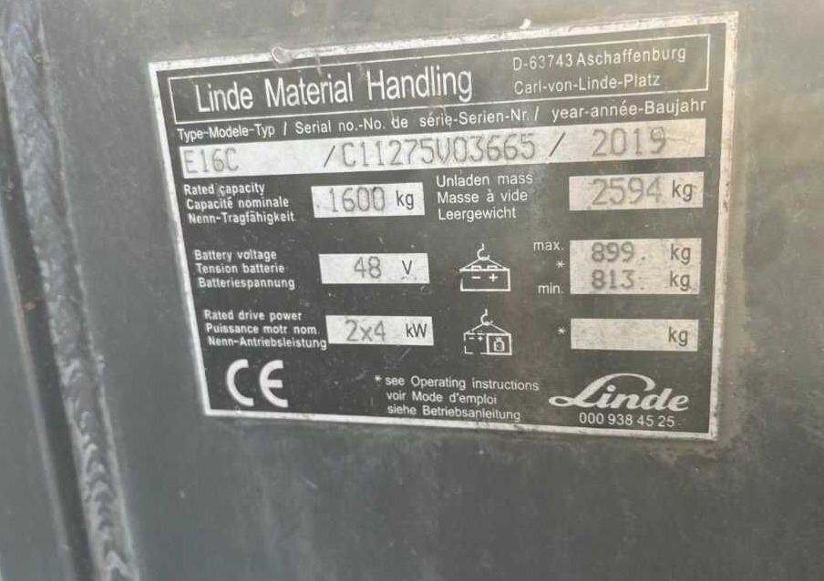 Linde E16C - Elektromos targonca: 4 kép. Linde E16C - Elektromos targonca: 4 kép.