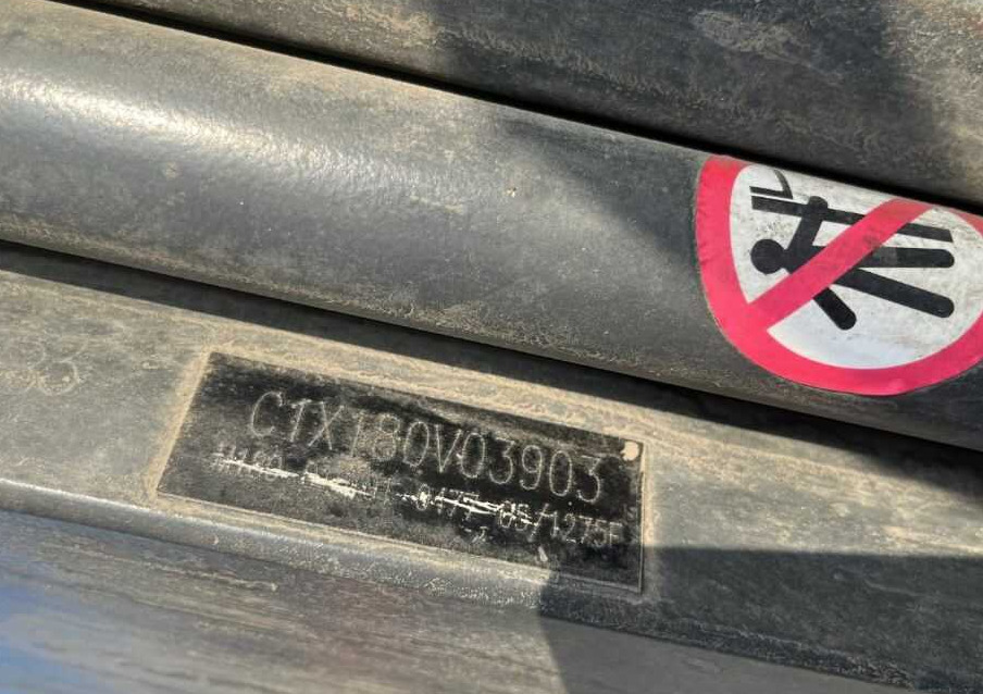 Linde E16C - Elektromos targonca: 5 kép. Linde E16C - Elektromos targonca: 5 kép.