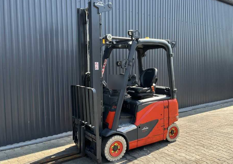 Linde E16PH-02 - Elektromos targonca: 1 kép. Linde E16PH-02 - Elektromos targonca: 1 kép.