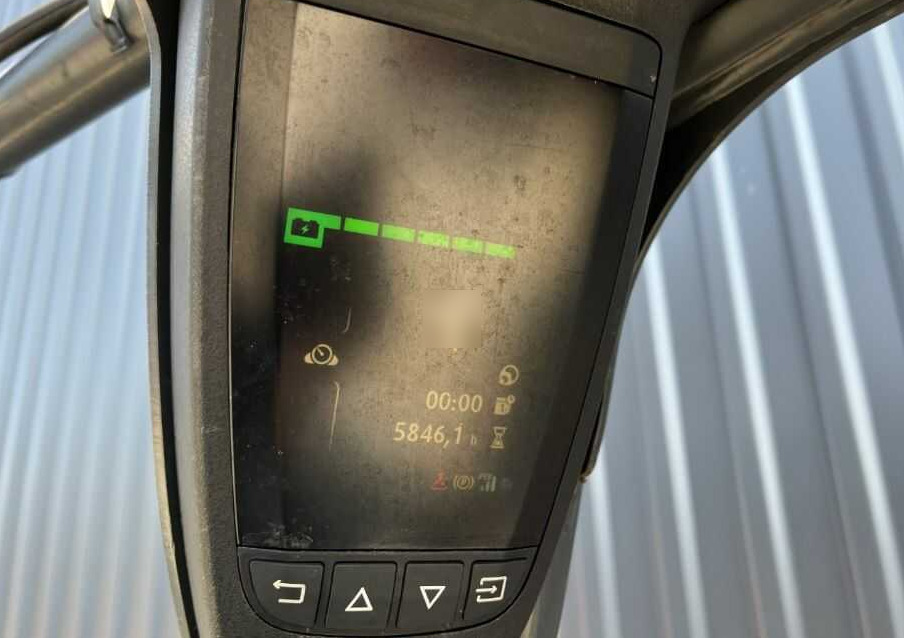 Linde E16PH-02 - Elektromos targonca: 5 kép. Linde E16PH-02 - Elektromos targonca: 5 kép.