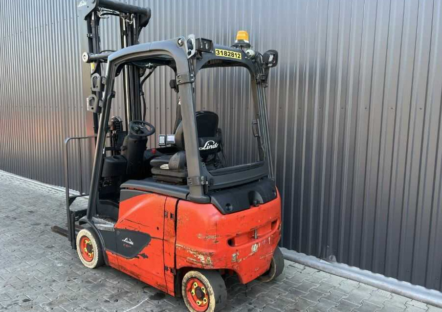 Linde E16PH-02 - Elektromos targonca: 3 kép. Linde E16PH-02 - Elektromos targonca: 3 kép.