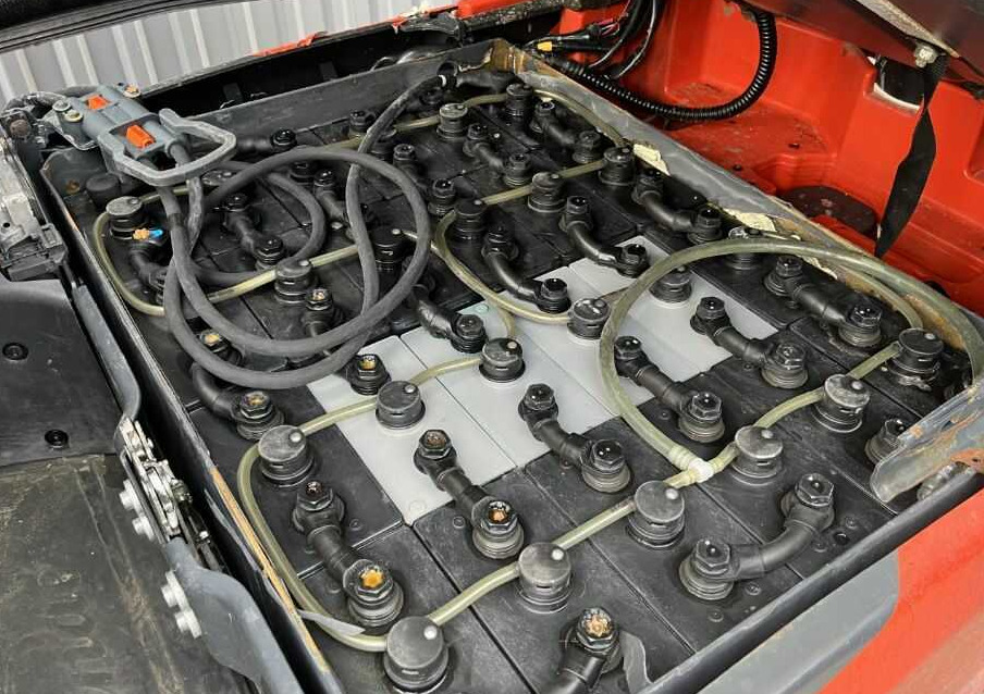 Elektromos targonca Linde E18-02: 6 kép.