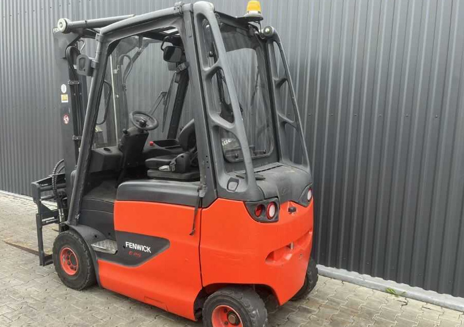 Linde E25H-01/600 - Elektromos targonca: 3 kép. Linde E25H-01/600 - Elektromos targonca: 3 kép.