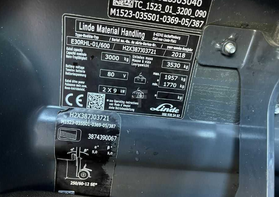 Linde E30RHL/600 - Elektromos targonca: 4 kép. Linde E30RHL/600 - Elektromos targonca: 4 kép.
