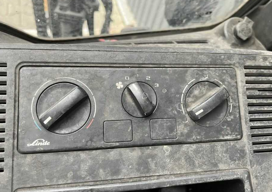 Elektromos targonca Linde E35HL-02: 6 kép.