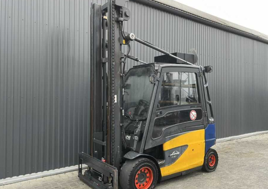 Linde E50HL-01/600 - Elektromos targonca: 1 kép. Linde E50HL-01/600 - Elektromos targonca: 1 kép.