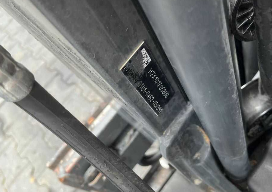 Linde H16T-01 - Gázüzemű targonca: 5 kép. Linde H16T-01 - Gázüzemű targonca: 5 kép.