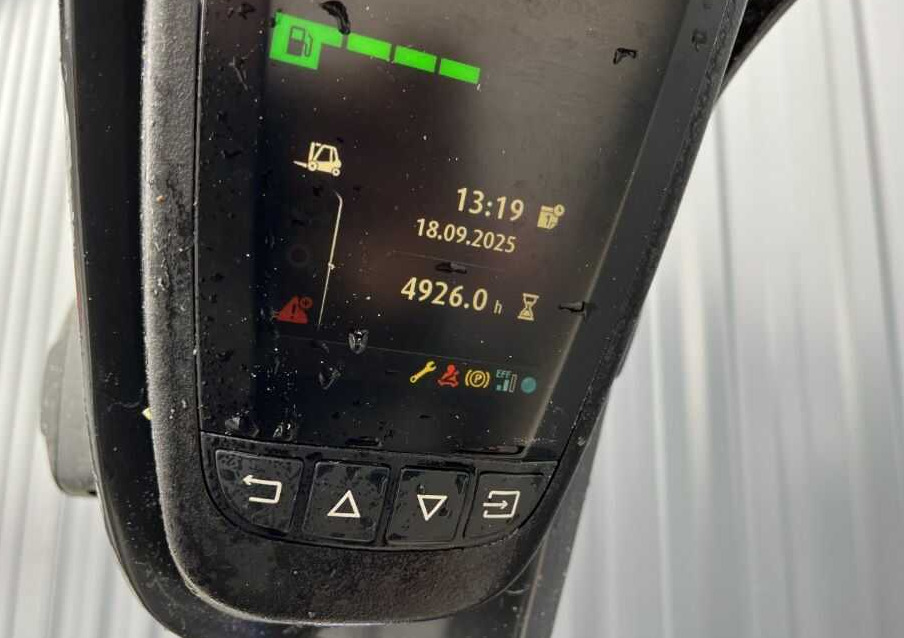 Gázüzemű targonca Linde H16T-01: 6 kép.