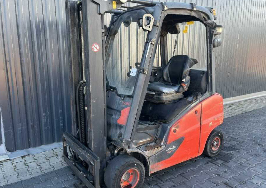 Linde H20D-01 - Dízel targonca: 1 kép. Linde H20D-01 - Dízel targonca: 1 kép.