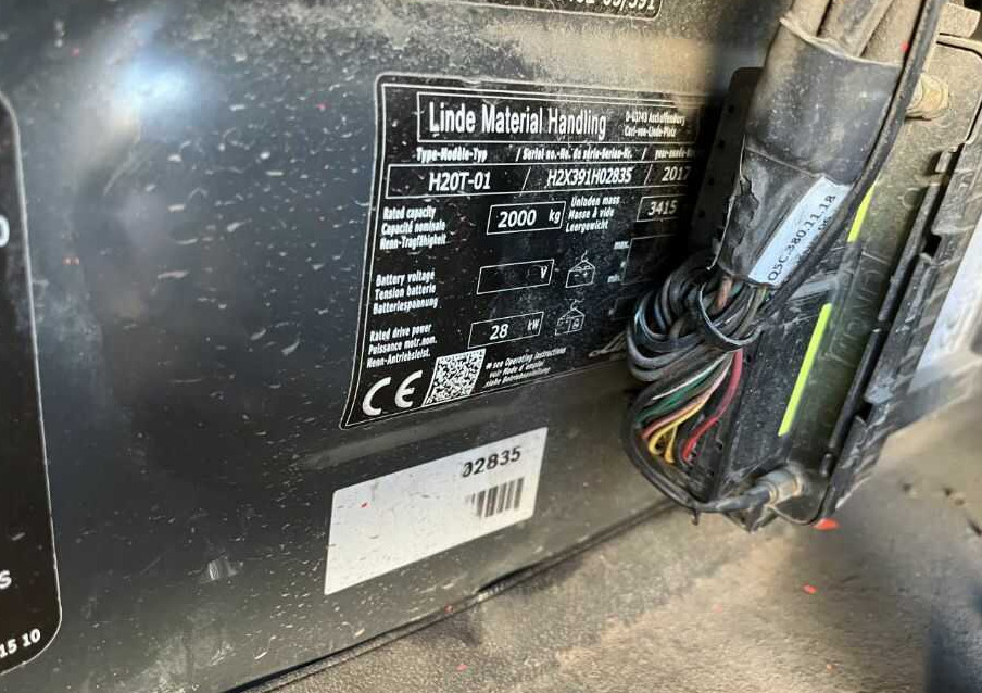 Linde H20T-01 - Gázüzemű targonca: 4 kép. Linde H20T-01 - Gázüzemű targonca: 4 kép.