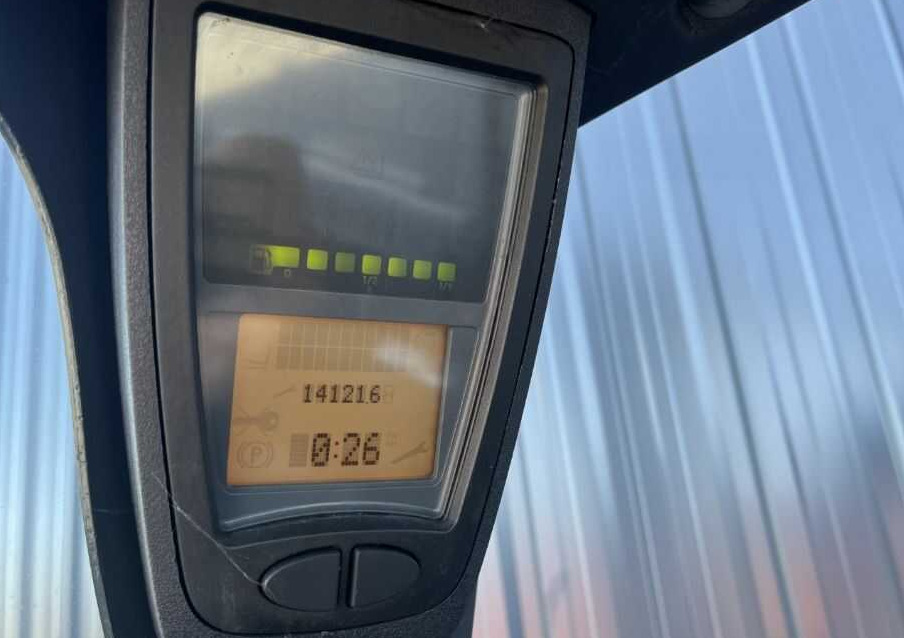 Linde H25T-01 - Gázüzemű targonca: 2 kép. Linde H25T-01 - Gázüzemű targonca: 2 kép.