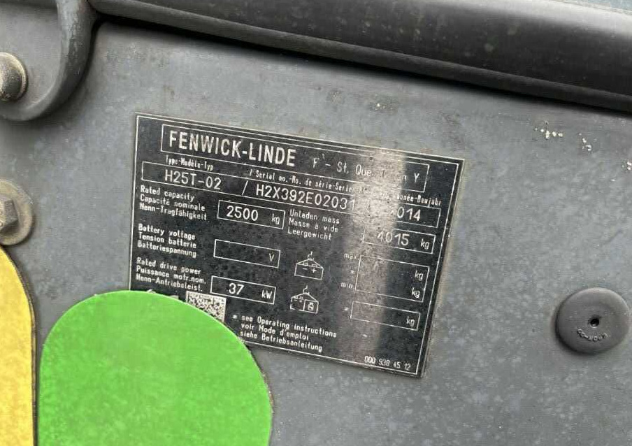Linde H25T-02 - Gázüzemű targonca: 4 kép. Linde H25T-02 - Gázüzemű targonca: 4 kép.