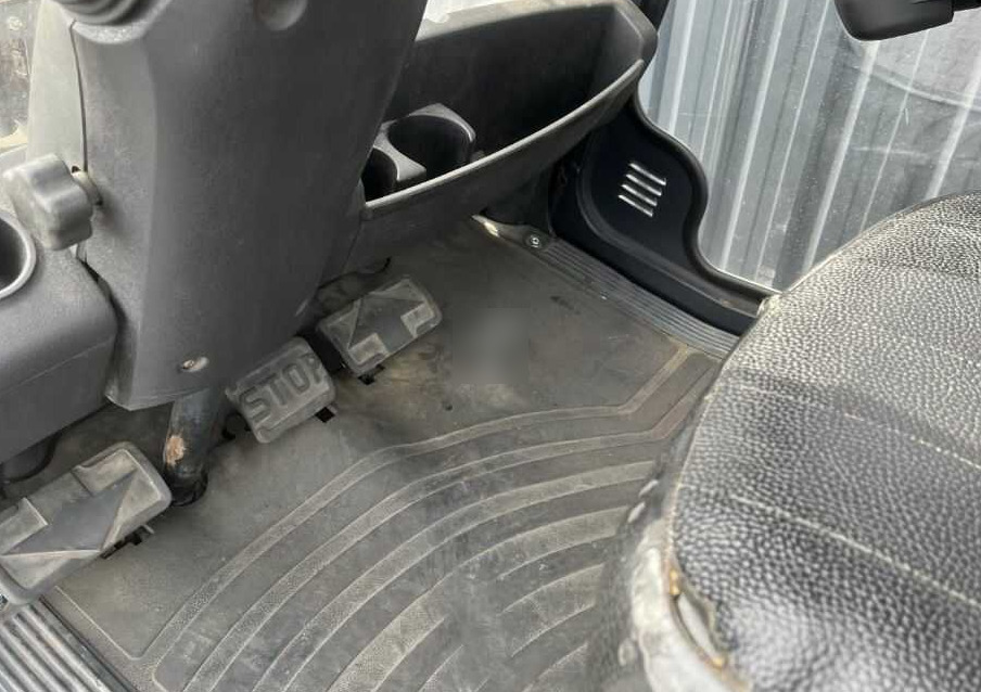 Linde H30D lízing Linde H30D: 8 kép. Linde H30D lízing Linde H30D: 8 kép.