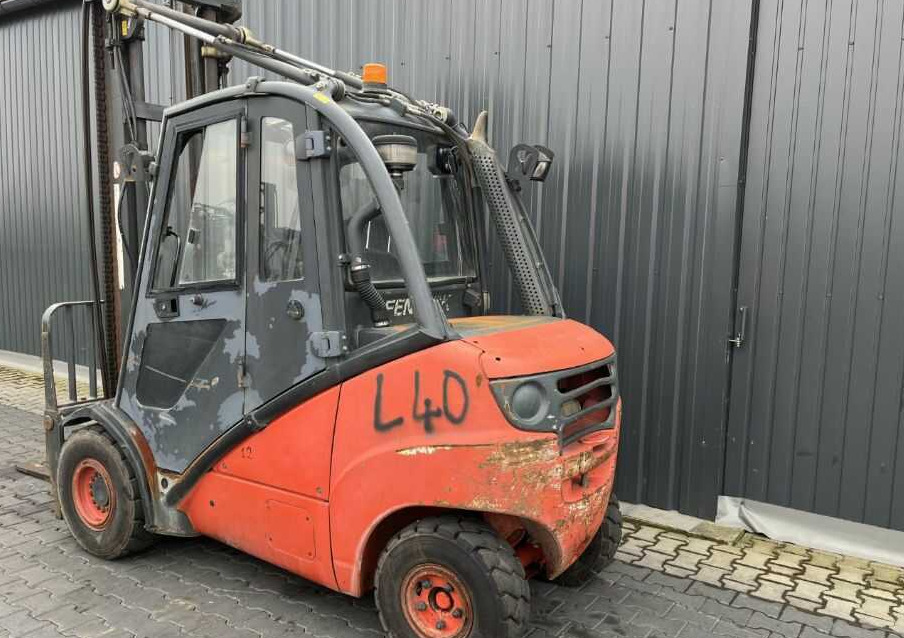 Linde H30D - Dízel targonca: 3 kép. Linde H30D - Dízel targonca: 3 kép.